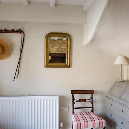 Gleneda Cottage - A Renovated, Traditional Cotswold Cottage Full Of Charm With Fireplace And Garden Bourton on the Hill ภายนอก รูปภาพ